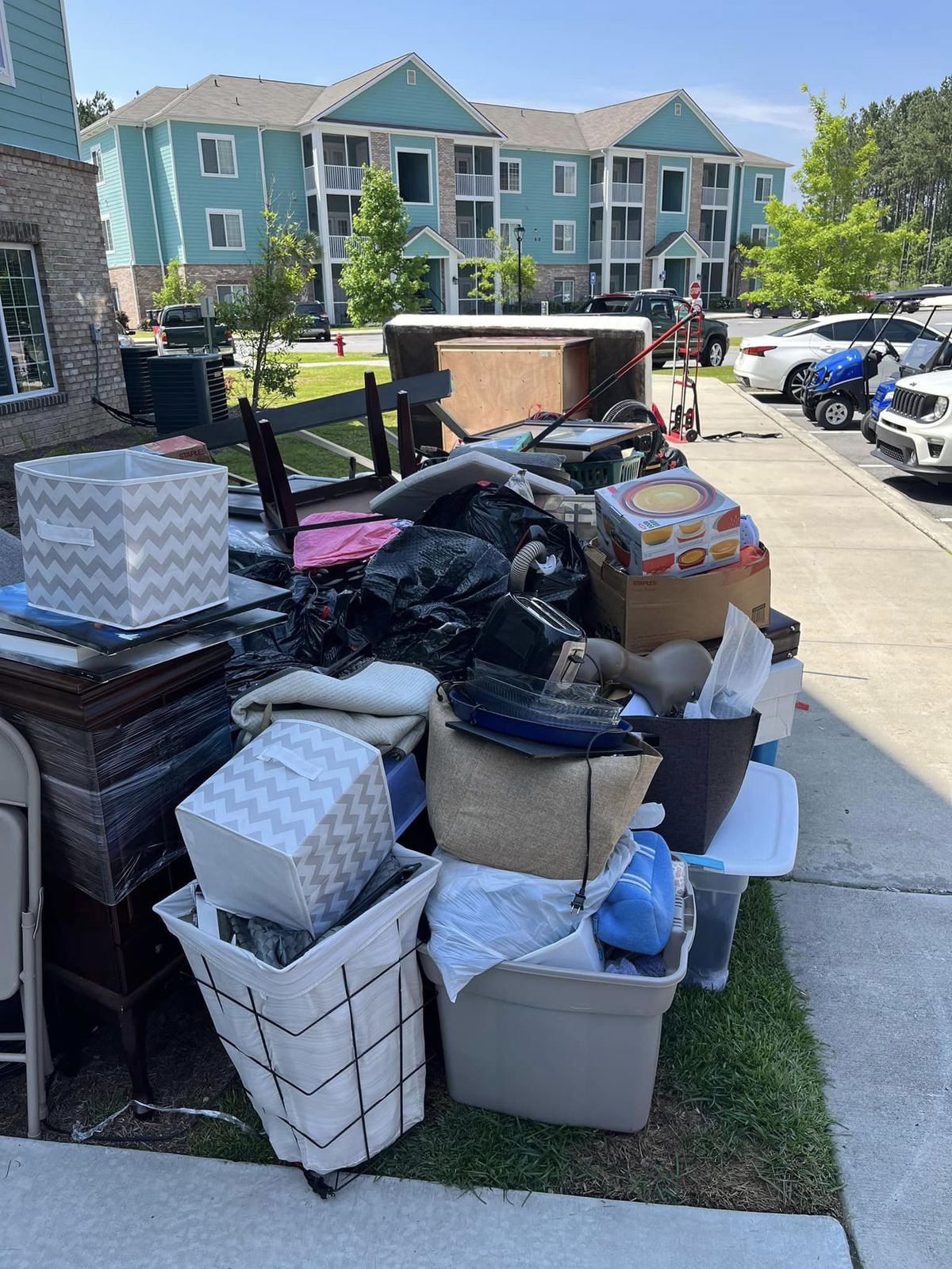 Moving Cleanout Service In Bellevue, WA
